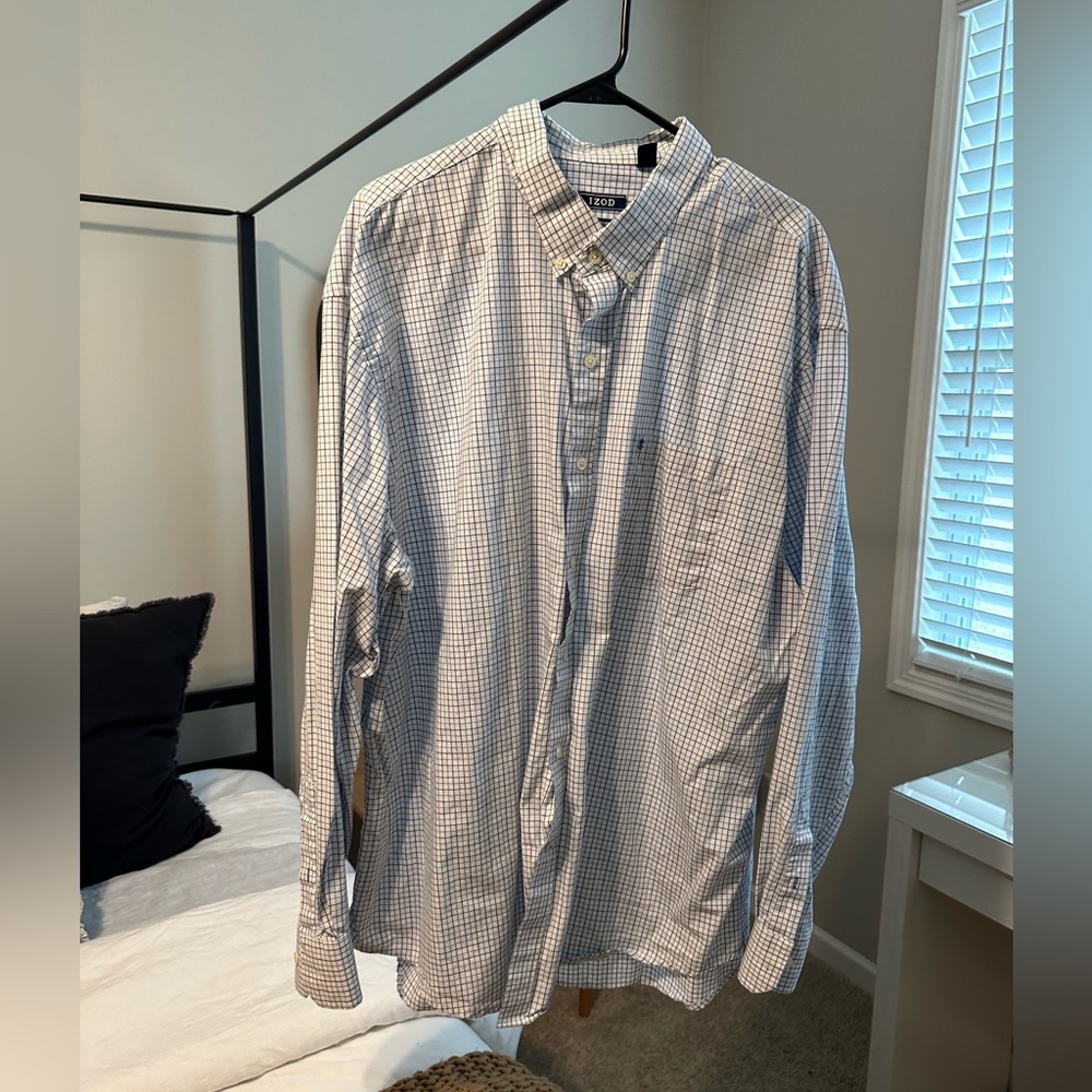 Men’s IZOD dress shirt. XXL like new!